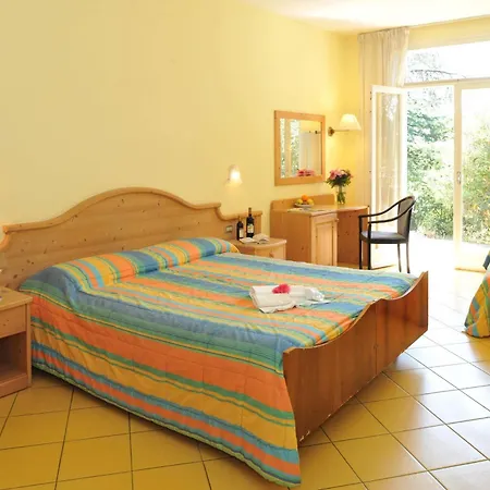 Hotel Marco Polo Garda  Buitenkant foto